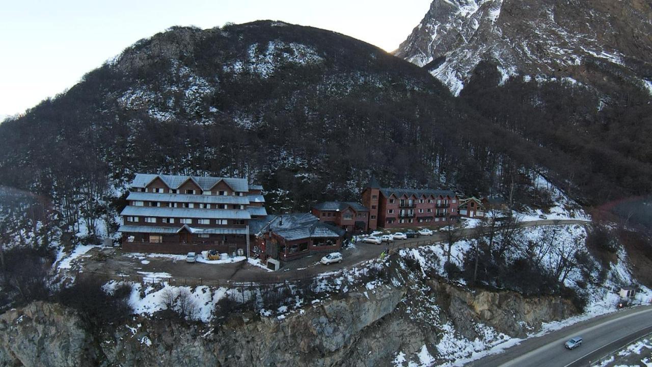 Bagu Ushuaia Hotel Exterior photo