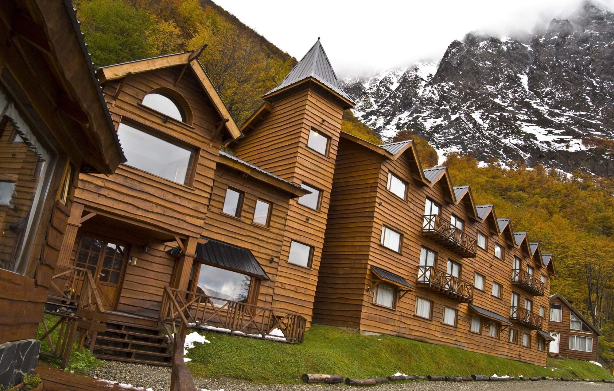 Bagu Ushuaia Hotel Exterior photo