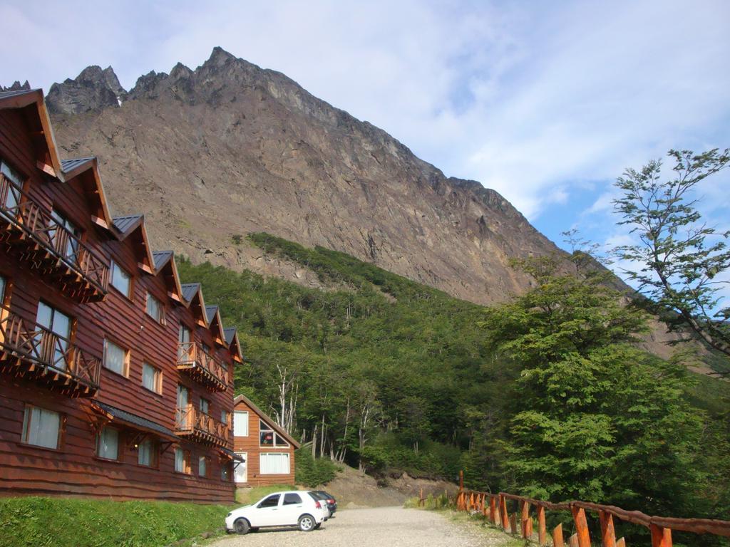 Bagu Ushuaia Hotel Exterior photo